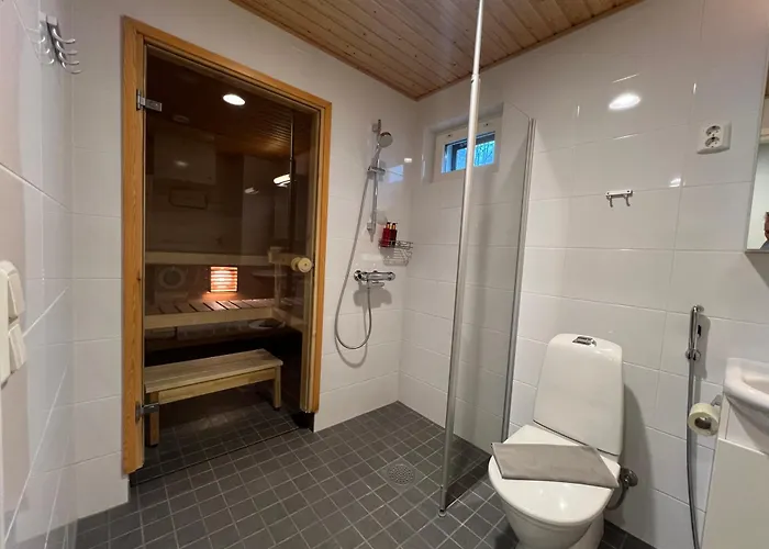 Saunallinen Keskustayksioe Ja Ilmainen Yksityinen Parkkipaikka * Turku